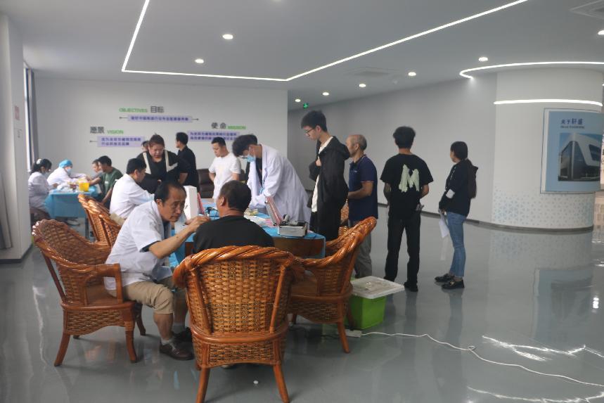 东方彩塑料托盘生产公司组织员工体检